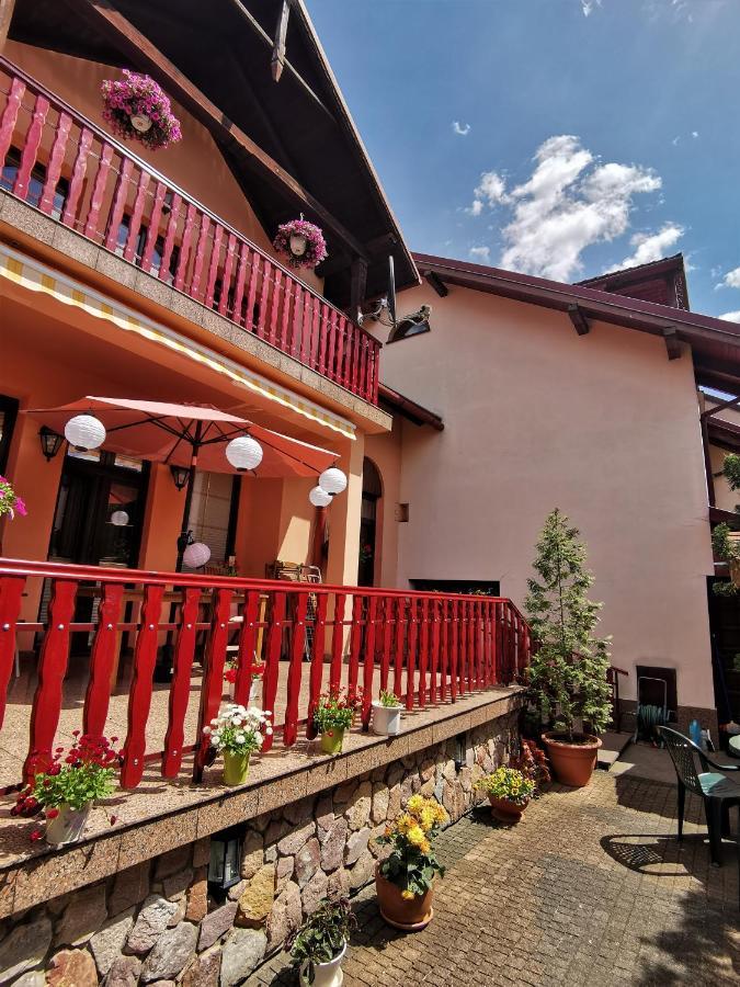 Bed and Breakfast Dom Pod Tujami Cracovia Esterno foto