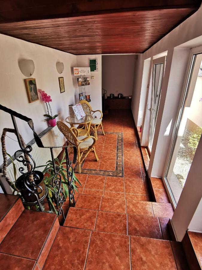 Bed and Breakfast Dom Pod Tujami Cracovia Esterno foto